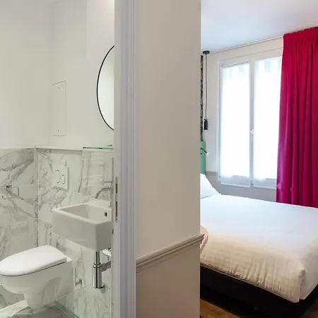 31 - Tour Eiffel Отель 3*