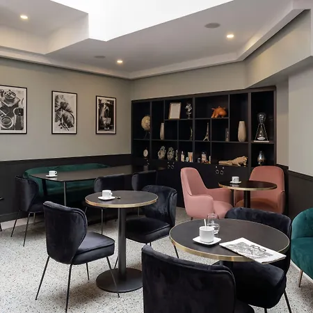 31 - Tour Eiffel 3* Paris