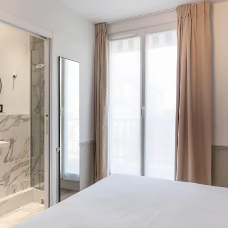 Hotel 31 - Tour Eiffel 3*