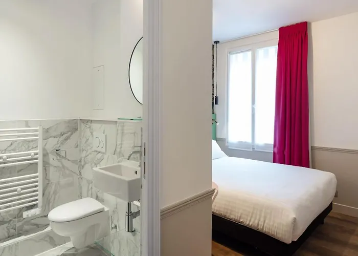 31 - Tour Eiffel Hotel 3*