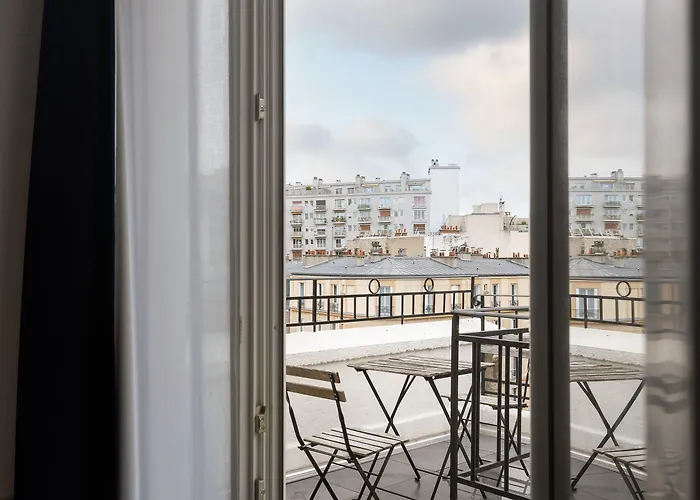 31 - Tour Eiffel 3* 파리