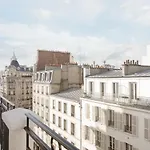 31 - Tour Eiffel מלון 3*