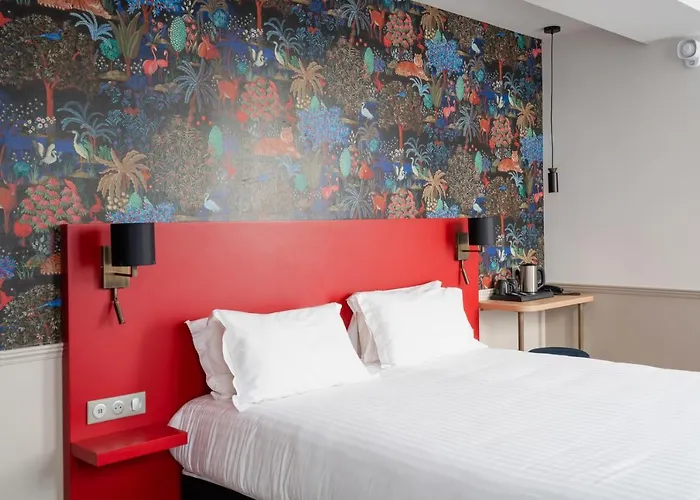 31 - Tour Eiffel Hotel 3*