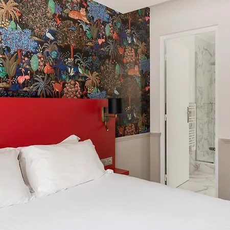 31 - Tour Eiffel 3* Paris