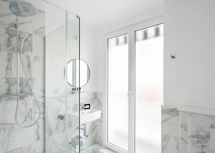 Hotel 31 - Tour Eiffel 3*